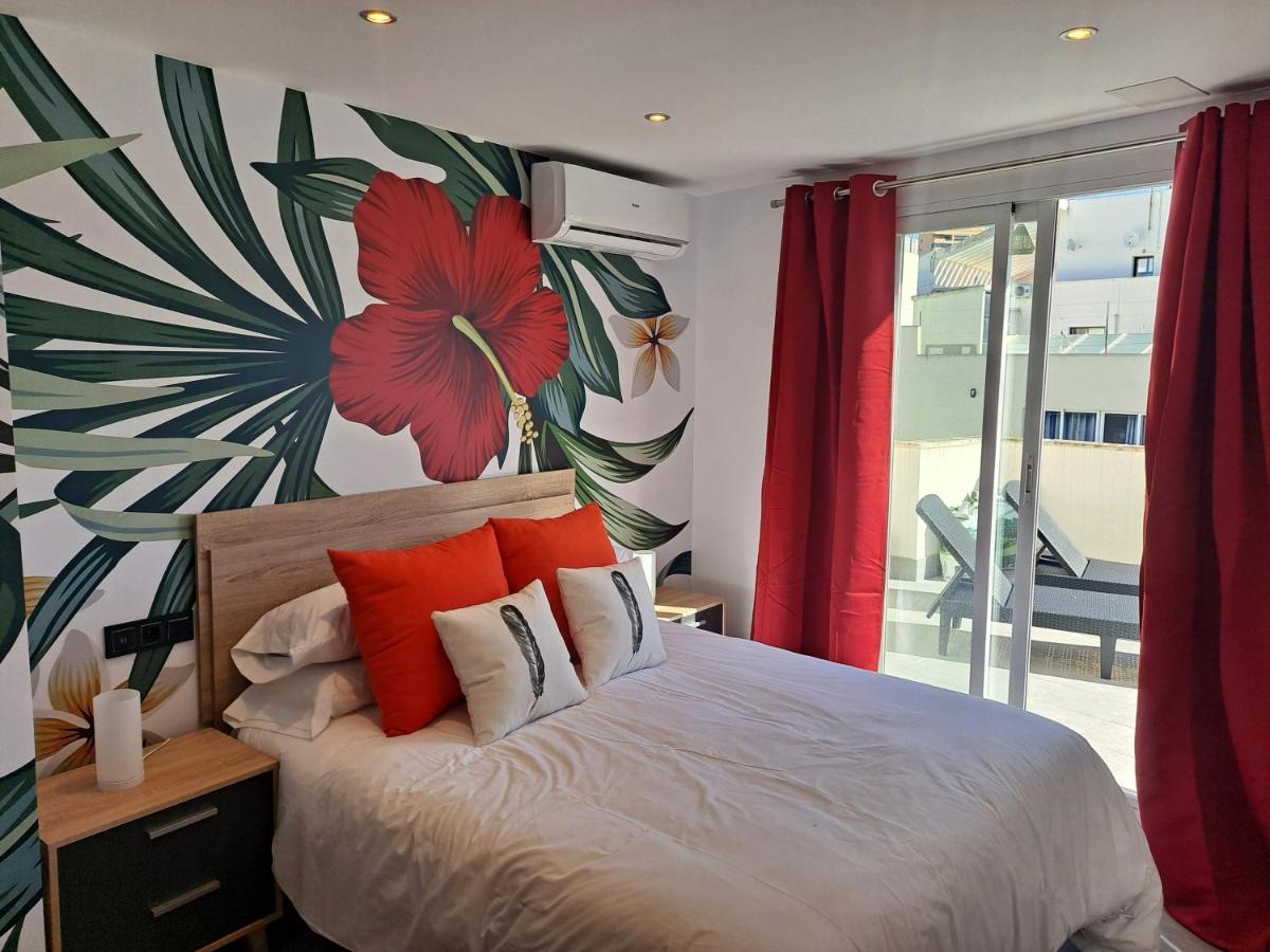Levante Suites Benidorm Bagian luar foto
