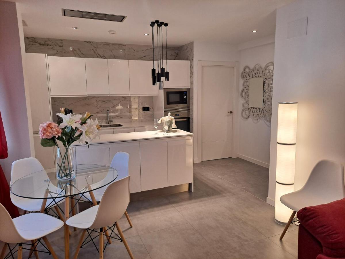Levante Suites Benidorm Bagian luar foto