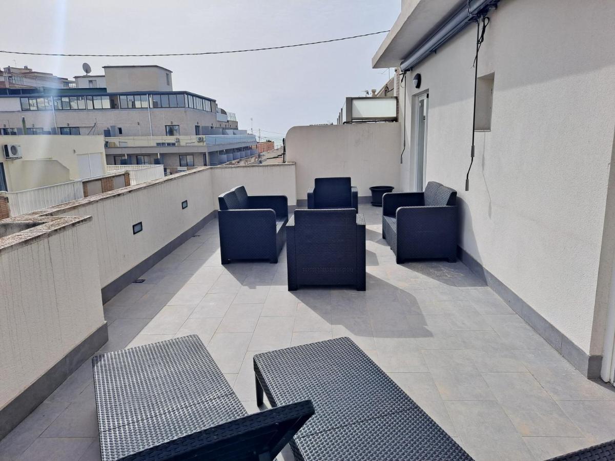 Levante Suites Benidorm Bagian luar foto