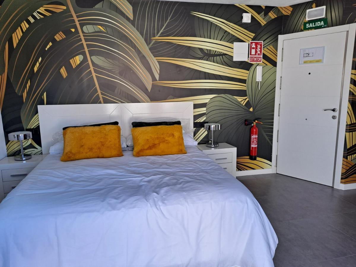 Levante Suites Benidorm Bagian luar foto